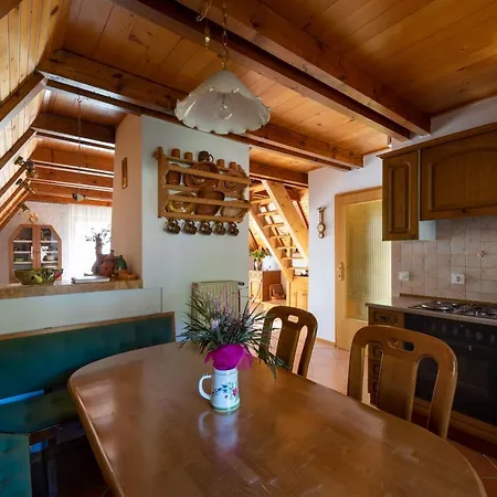 Apartma Nevi